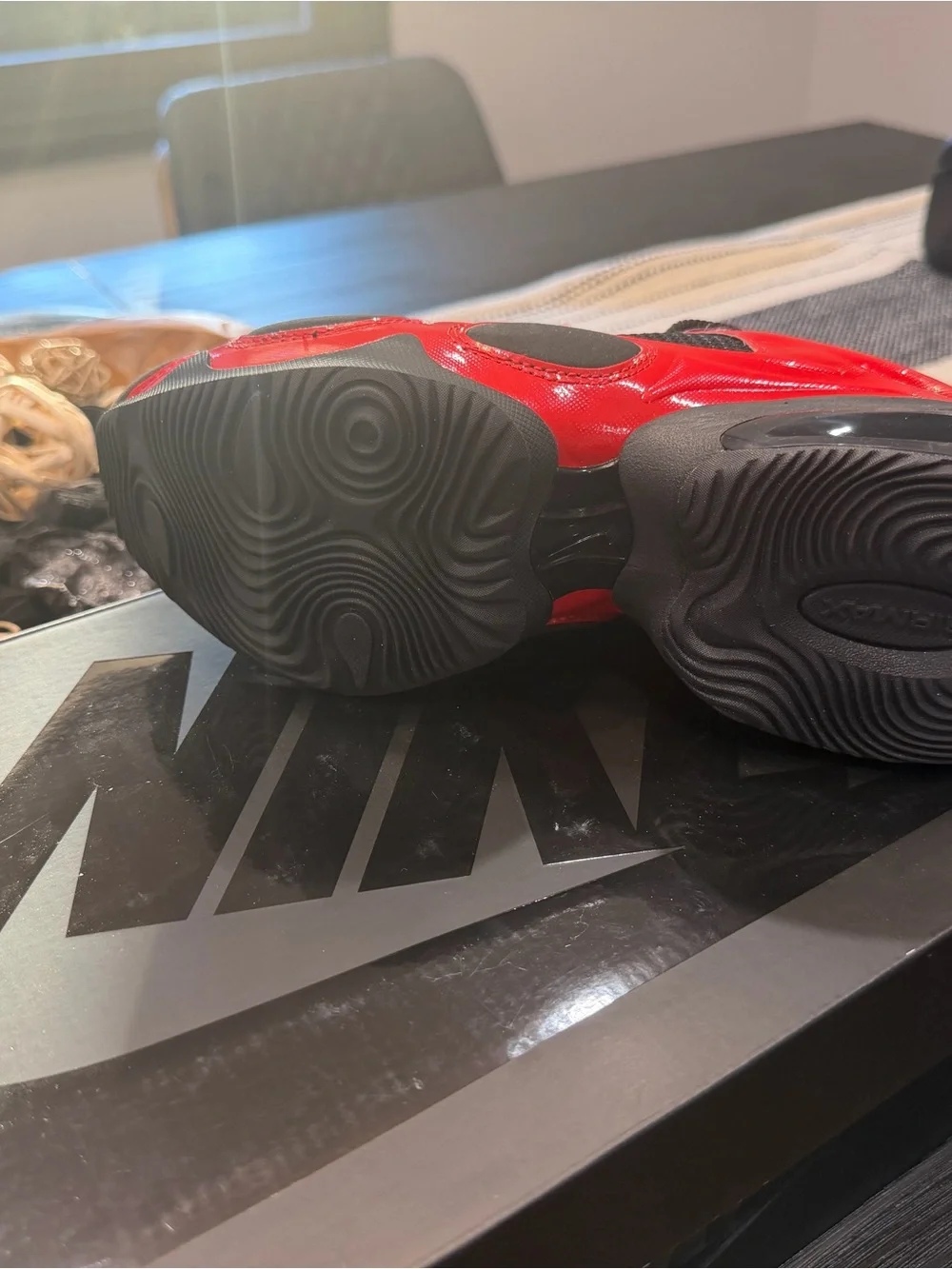 Nike Kids Red and Black Low-Top Sneakers
